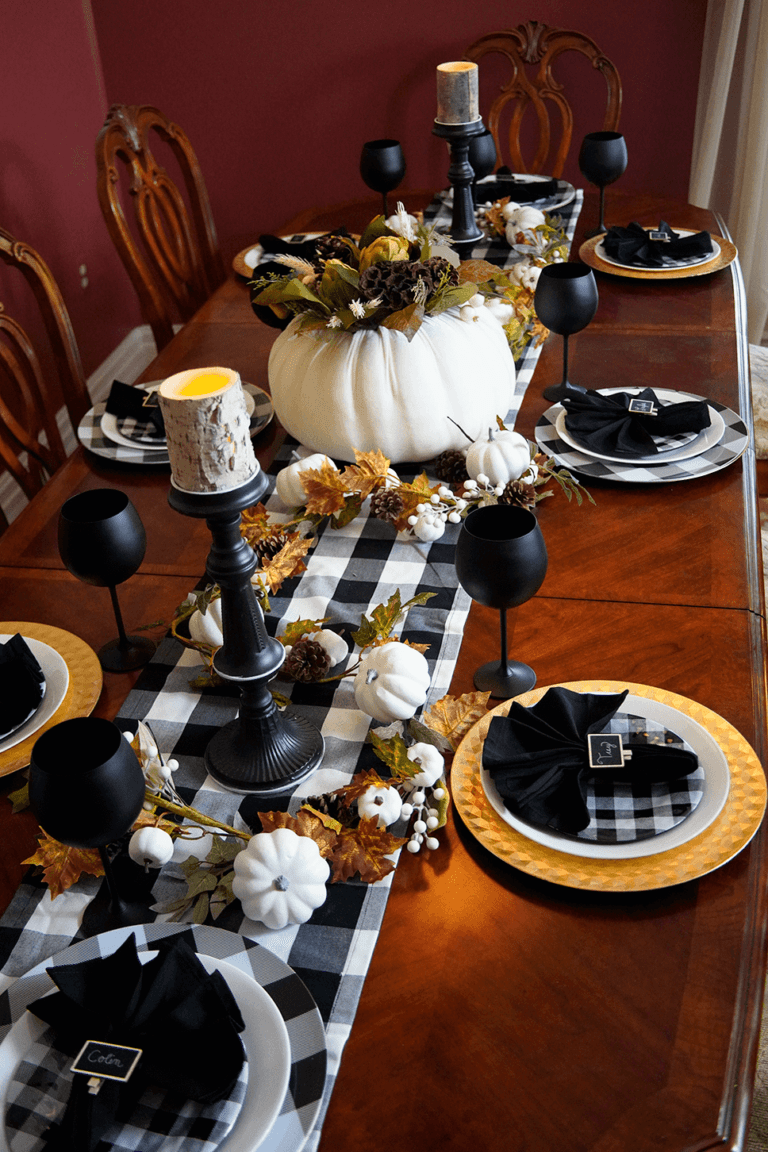 How To Create Beautiful Thanksgiving Table Decor - UltraComfort