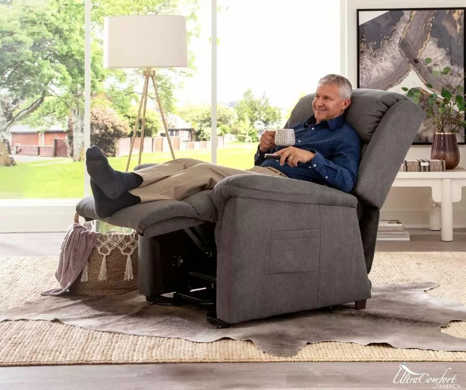Saros Large by UltraComfort Recliner